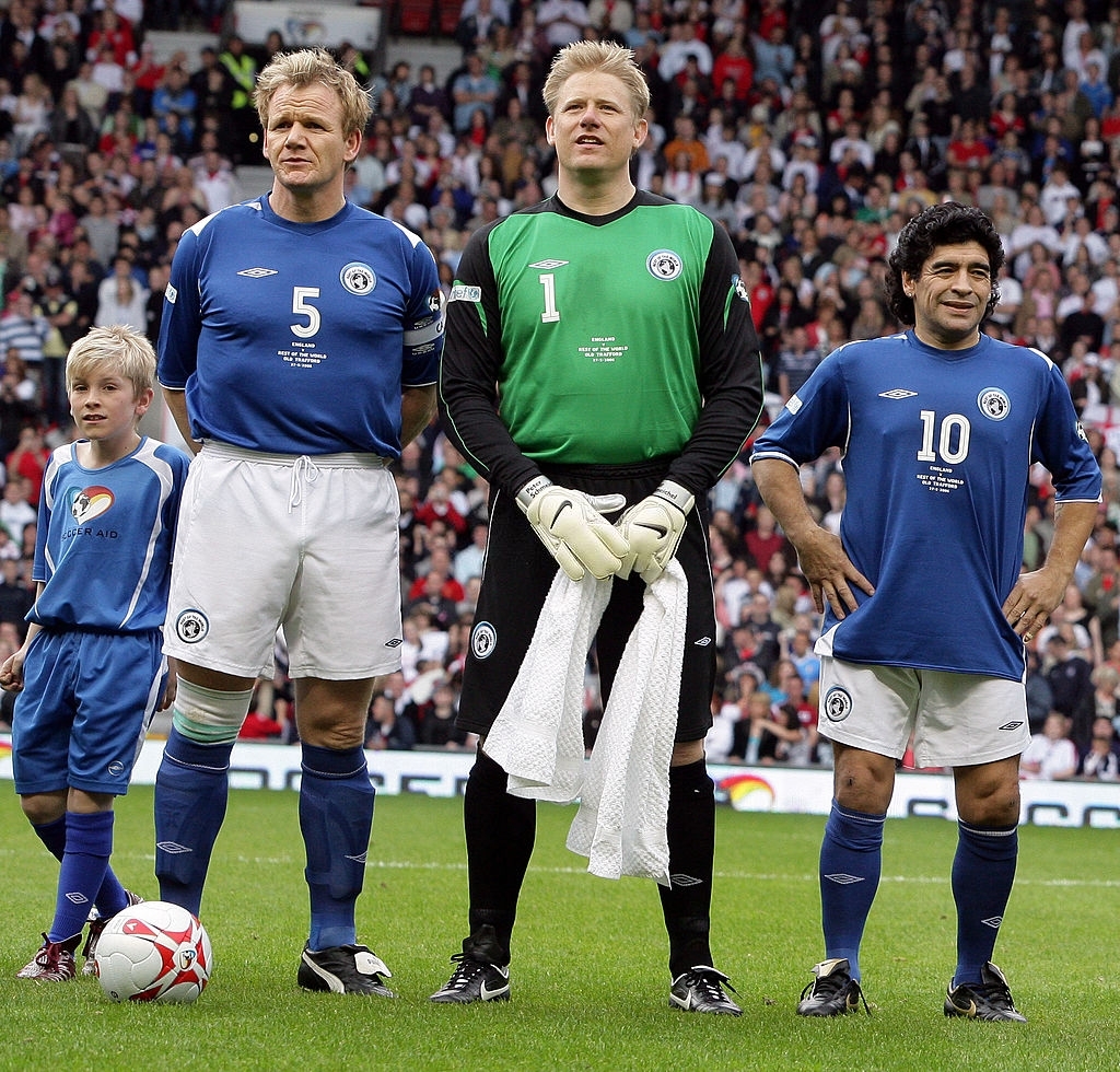 Maradona y Schmeichel.