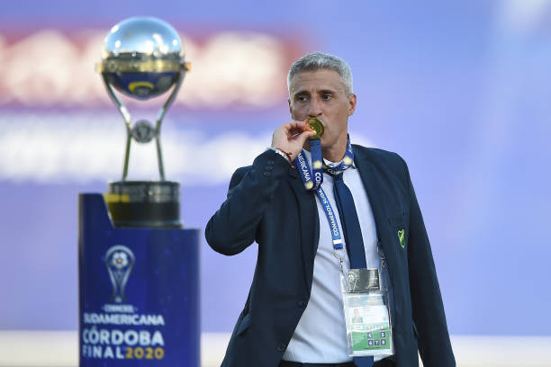 Hernán Crespo, campeón de la Copa Sudamericana con Defensa y Justicia.