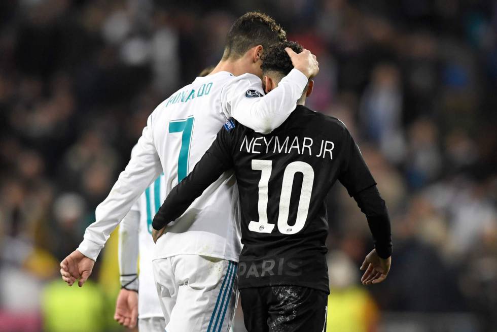 Neymar, consolado por Cristiano Ronaldo.