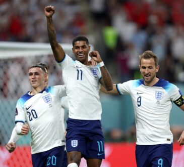 Marcus Rashford festeja su gol en la victoria de Inglaterra 6-2 sobre Irán