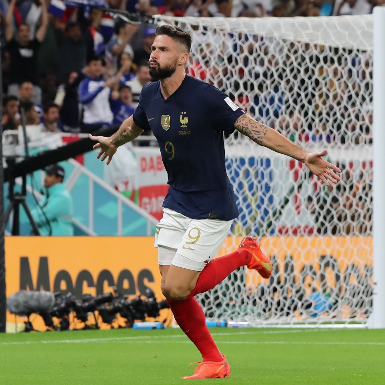 Olivier Giroud se convirtió en el máximo goleador de Francia en la historia