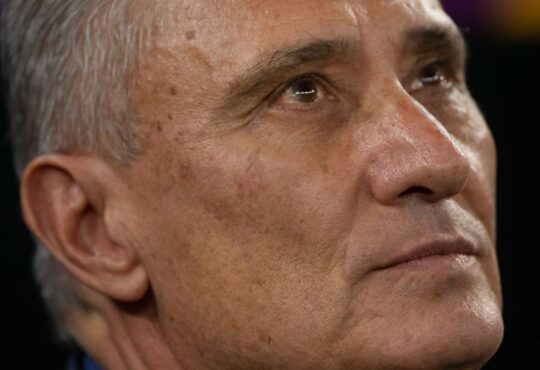 Tite renunció a Brasil tras la eliminación de Qatar 2022